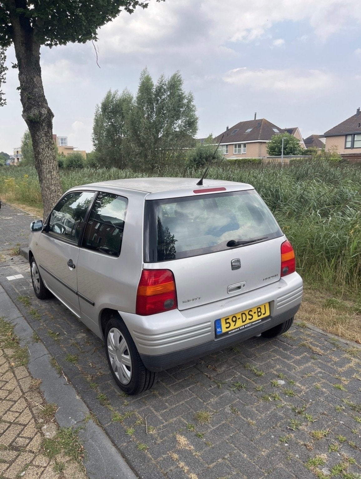 Seat Arosa 1.4 44KW 1999 Grijs, Auto's, Voorwielaandrijving, 450 kg, 31 €/maand, 4 stoelen