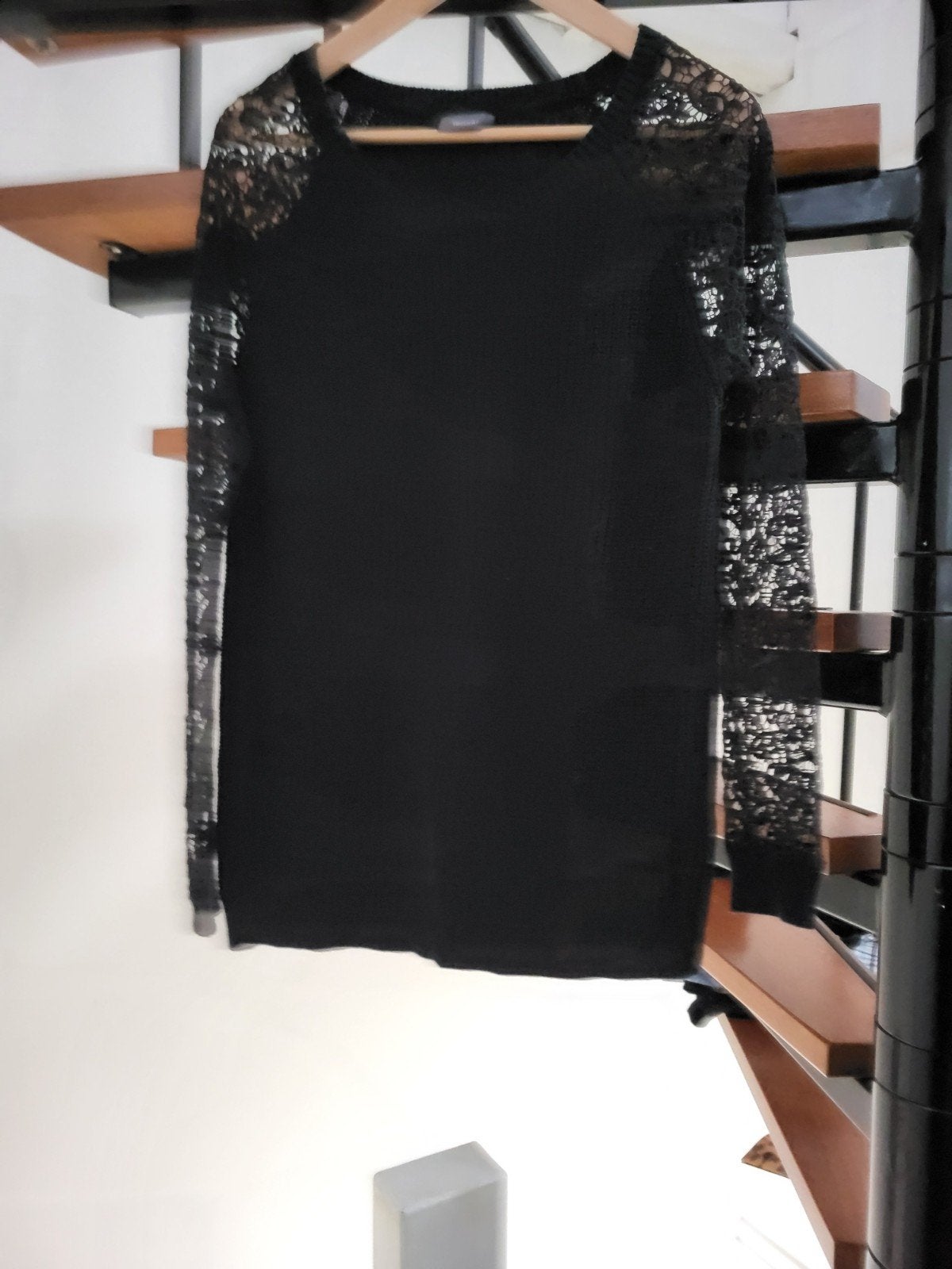 Zwarte trui met kanten mouwen van Yessica (C&A), Maat 38/40 (M), Zwart, Ophalen of Verzenden, Gedragen