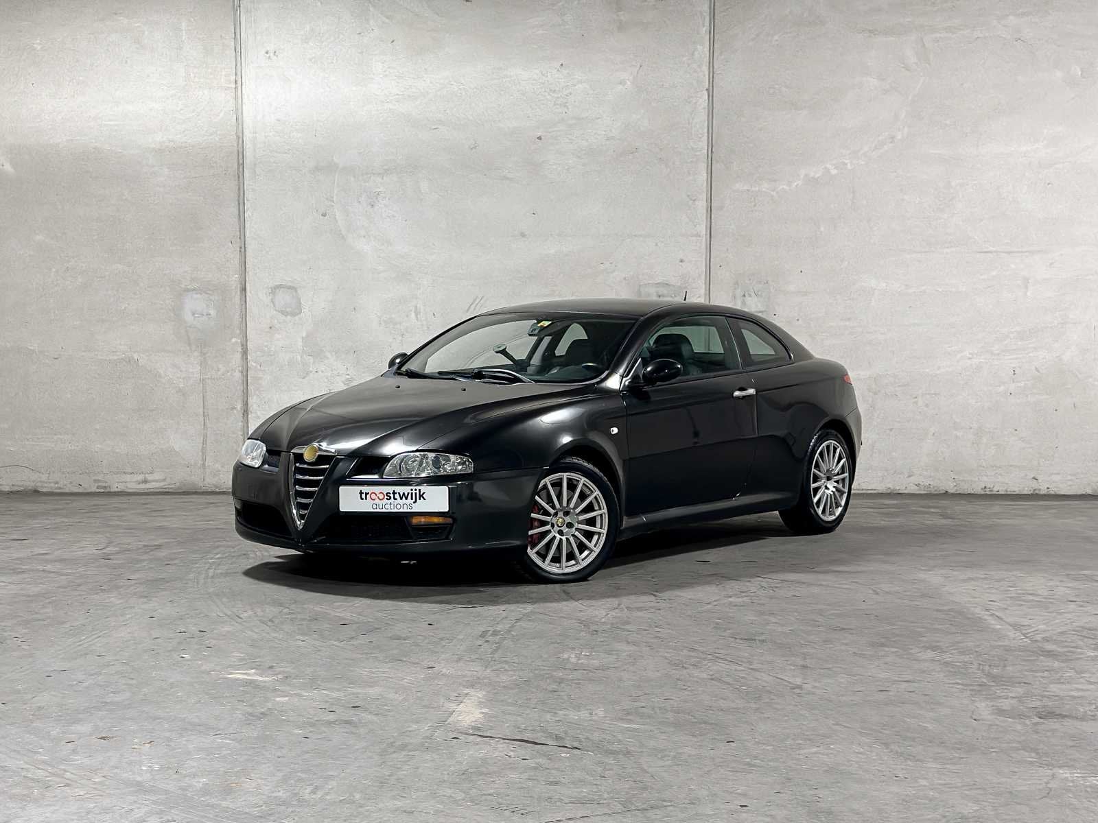 Alfa Romeo GT 3.2 V6 Distinctive 239pk 2004 Youngtimer, Auto's, Gebruikt, Cabriolet, Bedrijf, Euro 4