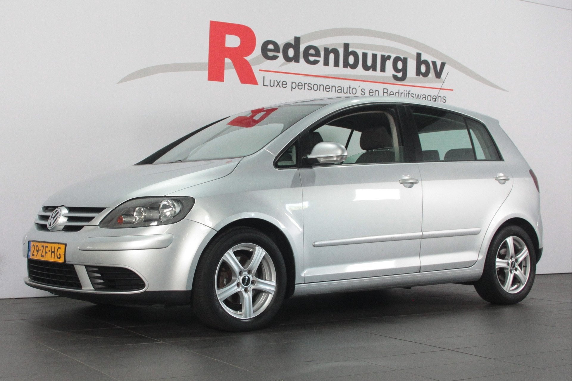 Volkswagen Golf Plus 1.6 Optive 4 - Airco / Radio cd, Auto's, Gebruikt, 4 cilinders, 1283 kg, Euro 4