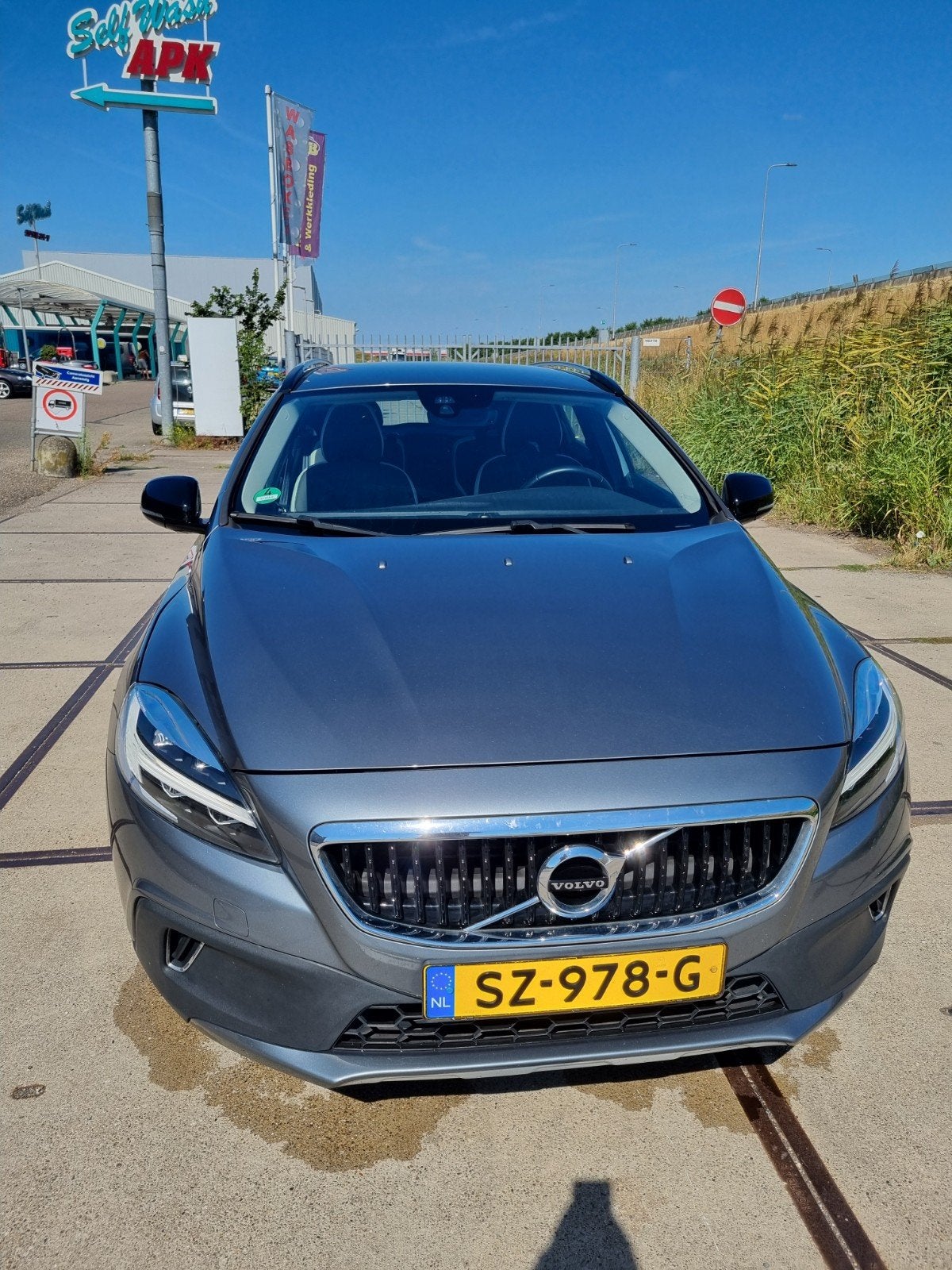Volvo V40 1.5 T3 152PK Geartronic 2018 Grijs, Auto's, Volvo, 1498 cc, 4 cilinders, 700 kg, 75 €/maand
