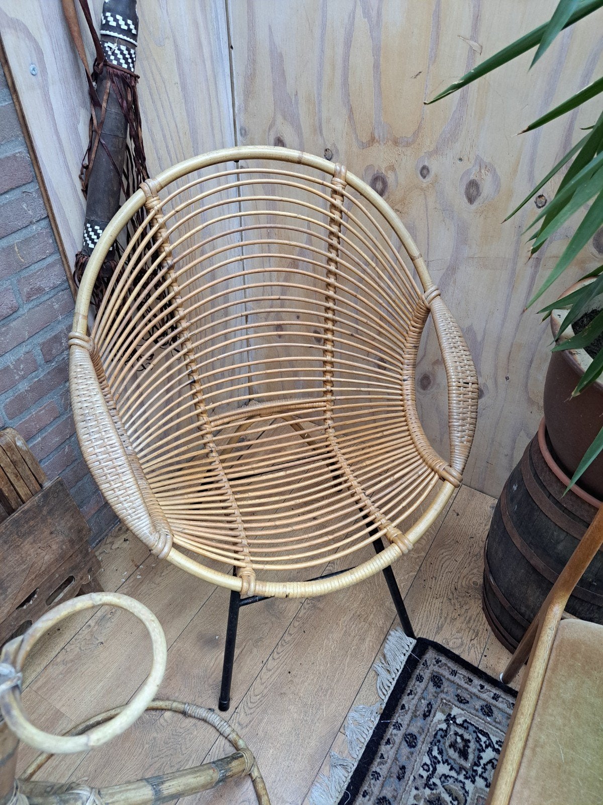 Rohe Noordwolde Vintage rotan fauteuil met metalen poten, Antiek en Kunst, Ophalen
