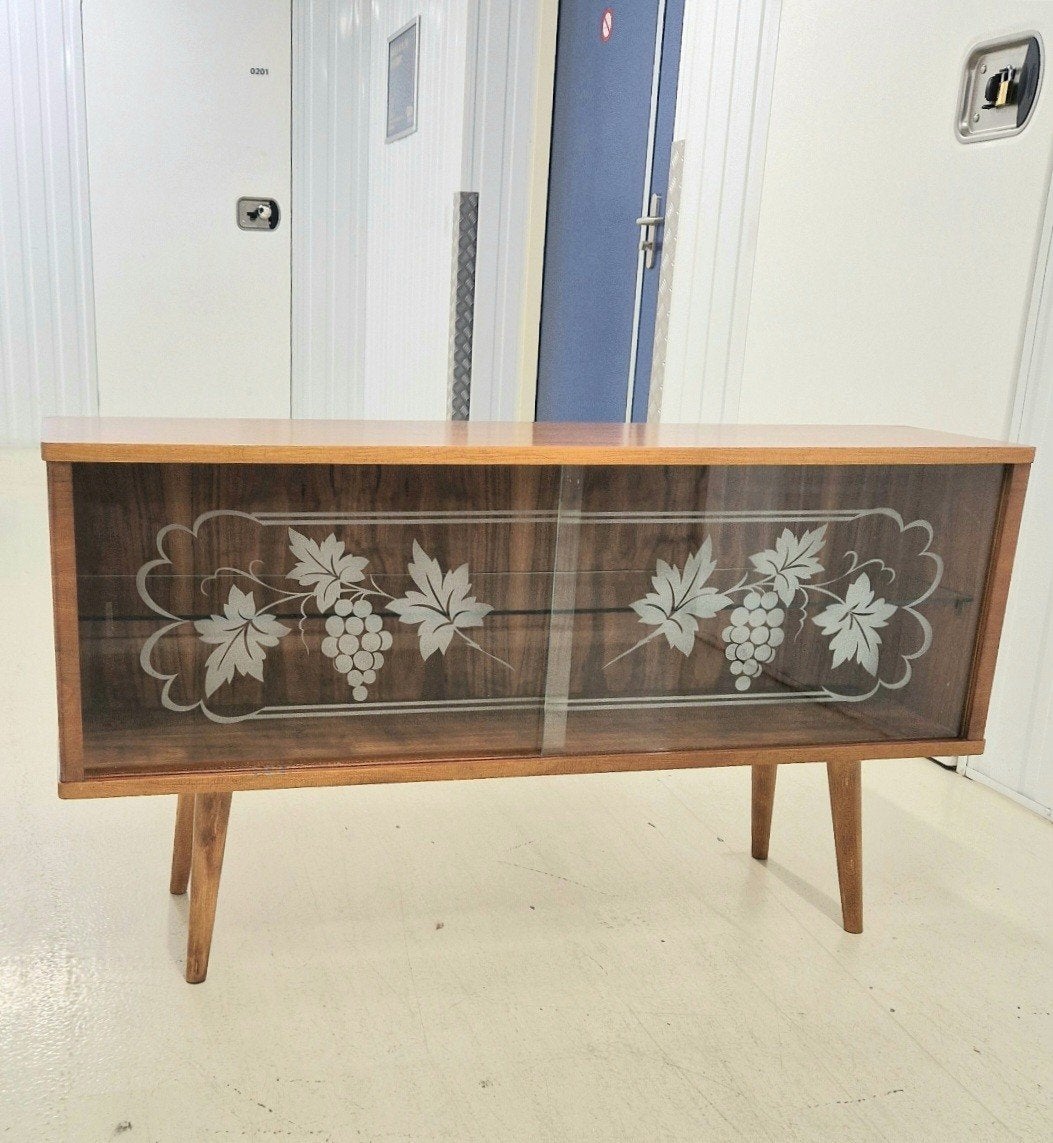 Vintage dressoir / vitrinekast (hoogglans, Ophalen, Huis en Inrichting