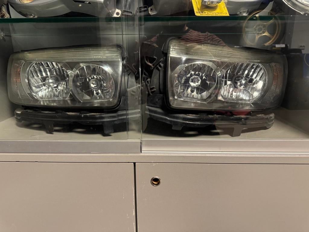 ️ JDM Subaru Forester SG STI Koplampen – Fabriek af Xenon, Ophalen of Verzenden, Gebruikt, Subaru