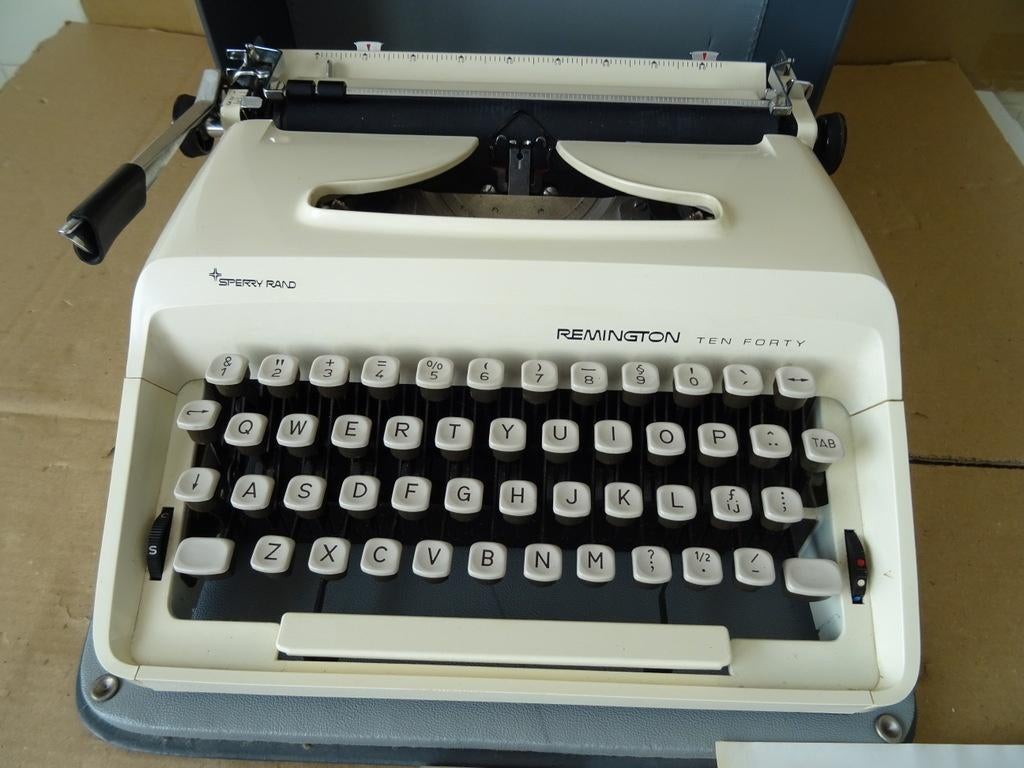 Vintage typemachine Remington Ten Forty typemachine 1970, Diversen, Typemachines, Gebruikt, Remington, Onbekend, Ophalen of Verzenden