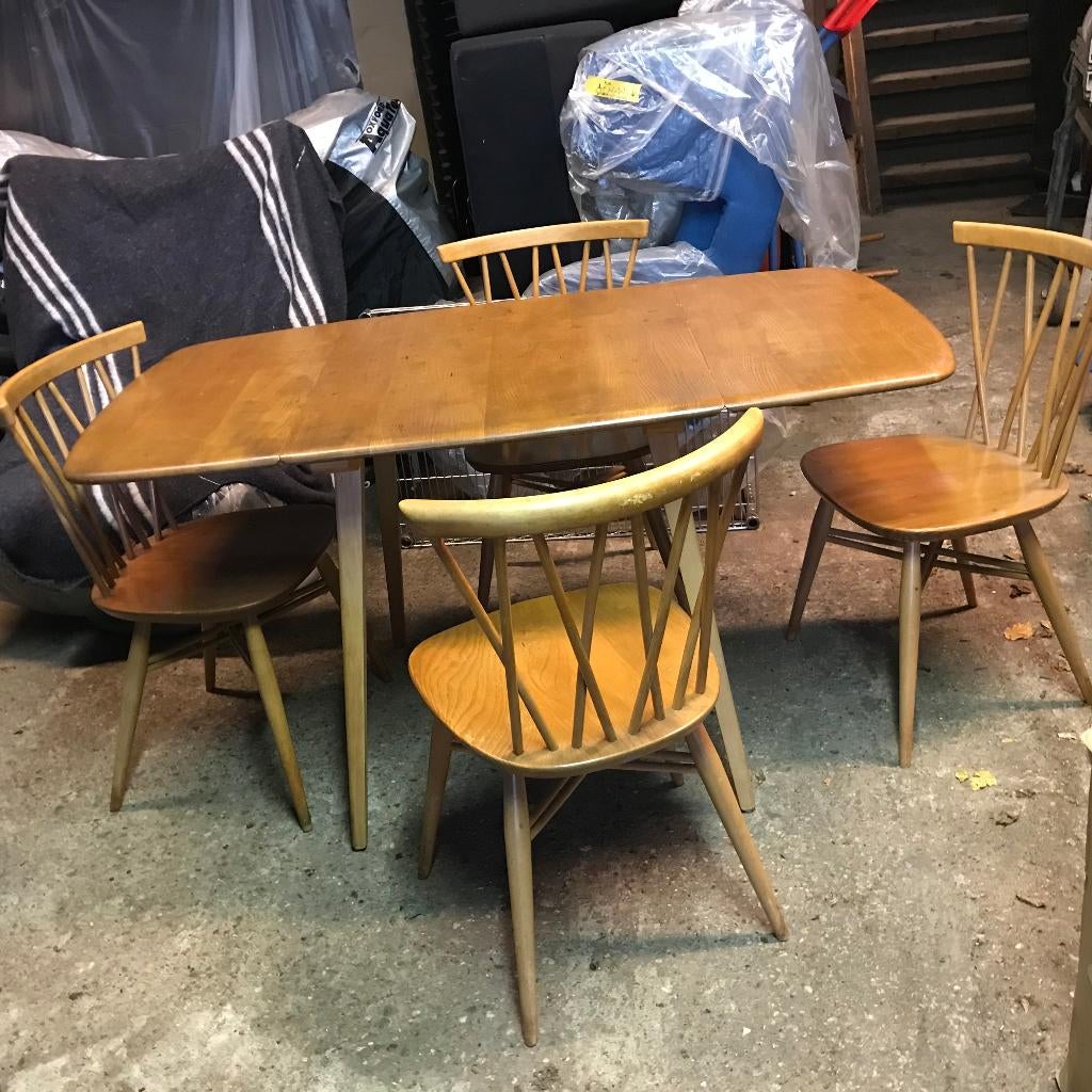 4 stoelen stoel chairs 1 tafel table Ercol Engeland vintage, Huis en Inrichting, Stoelen, Gebruikt, Bruin, Ophalen of Verzenden