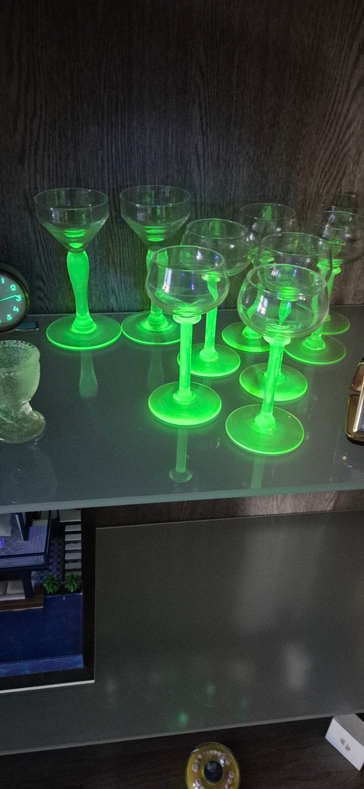 Unieke uraniumglas collectie 200euro Diverse items, Antiek en Kunst, Ophalen of Verzenden