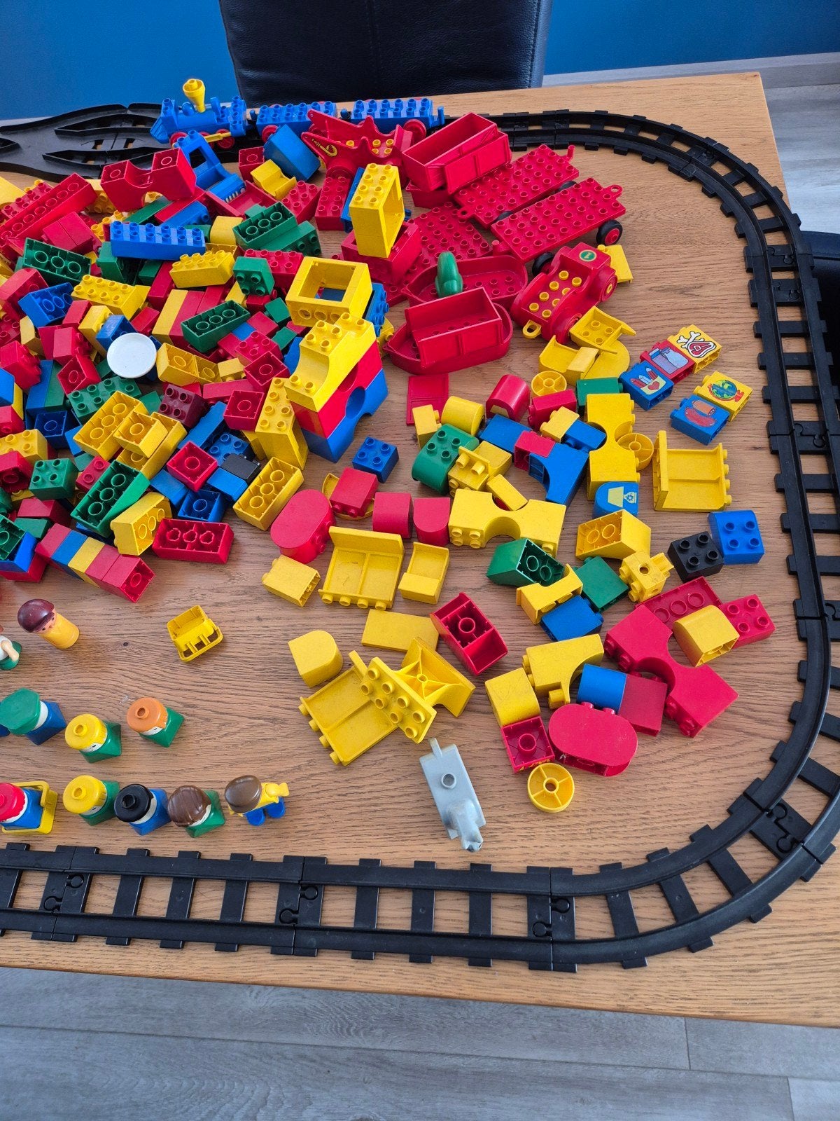 Duplo diverse blokken, auto,s rails, Ophalen, Gebruikt, Duplo, Losse stenen
