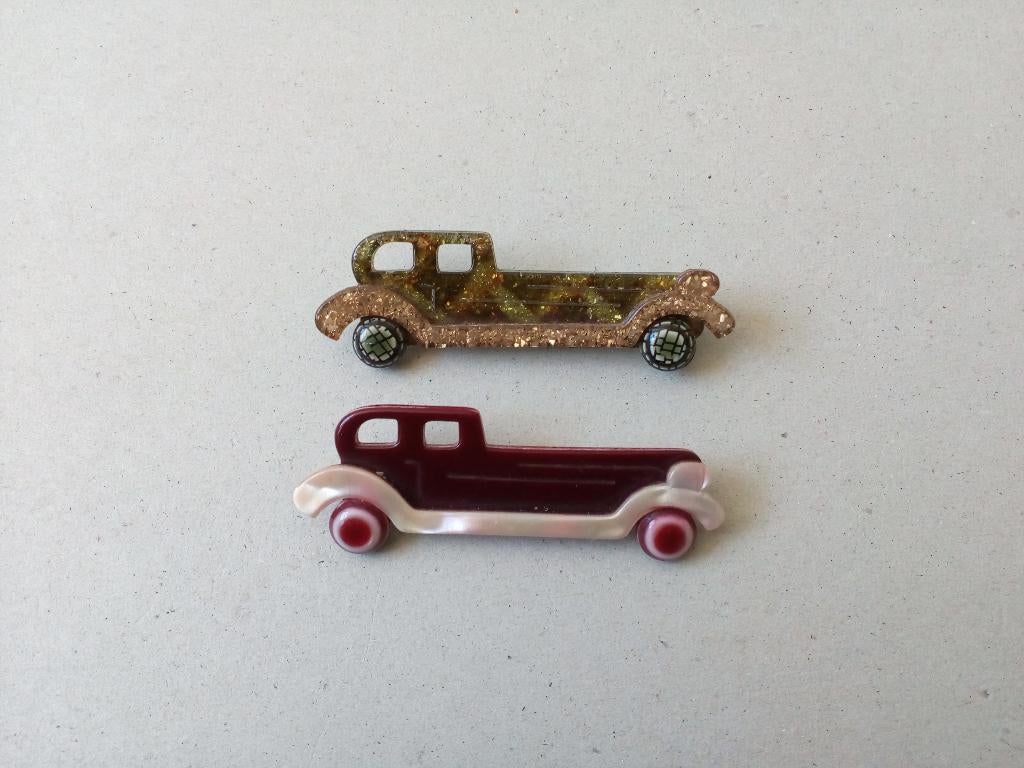 Vintage broches.Lea Stein.Paris Auto/Oldtimer.Pr.p/stuk, Overige materialen, 4 tot 7 cm, Overige kleuren, Ophalen of Verzenden