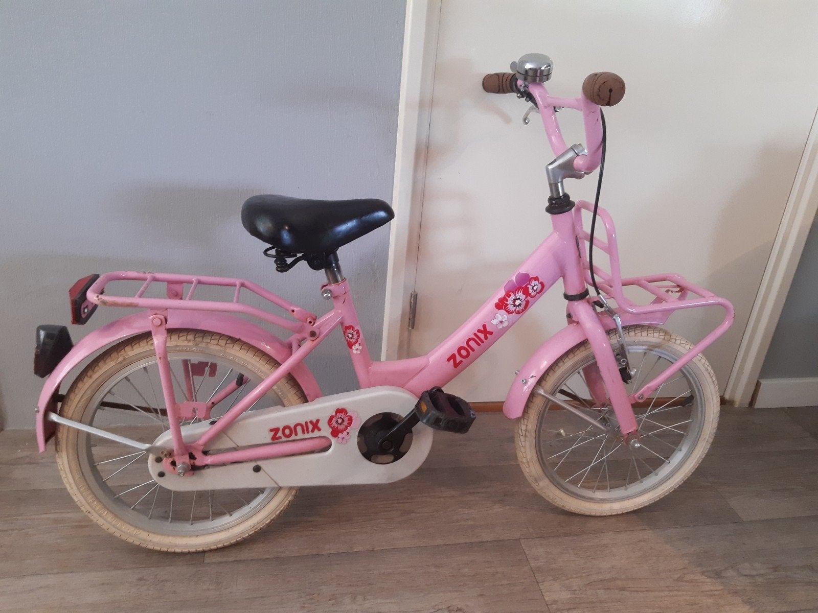 16 inch ZONIX kinder fietsje.door inruil verkregen., Ophalen of Verzenden, Gebruikt, 16 inch