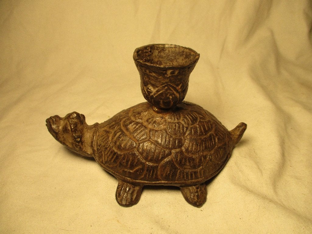 antiek brons schildpadje als kaarskandelaar, Ophalen of Verzenden