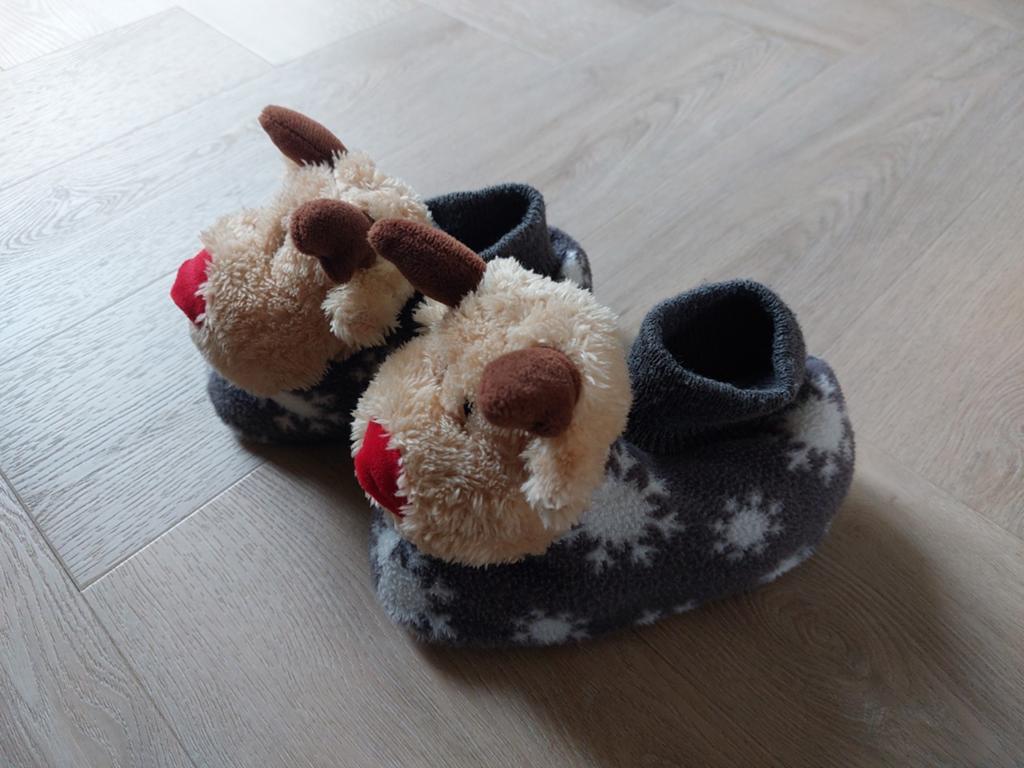 Sloffen / pantoffels maat 26/27, Gebruikt, Jongen of Meisje, Overige typen, Ophalen of Verzenden