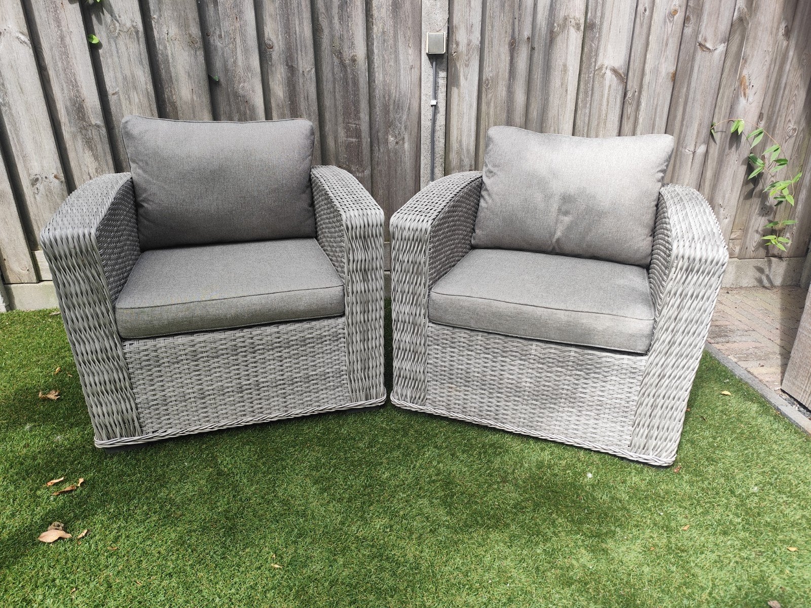 2x Wicker lounge stoelen met kussens - 80x80 cm, Ophalen, Gebruikt, Wicker