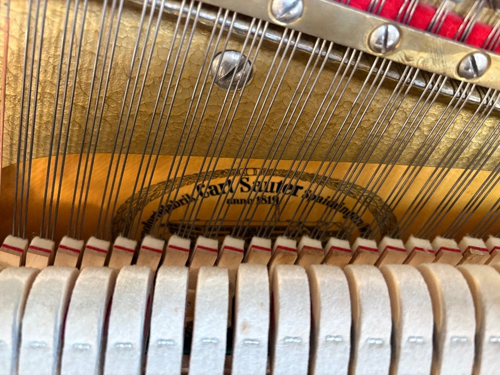 Foto 6 van Sauter piano, inclusief pianobank en lamp