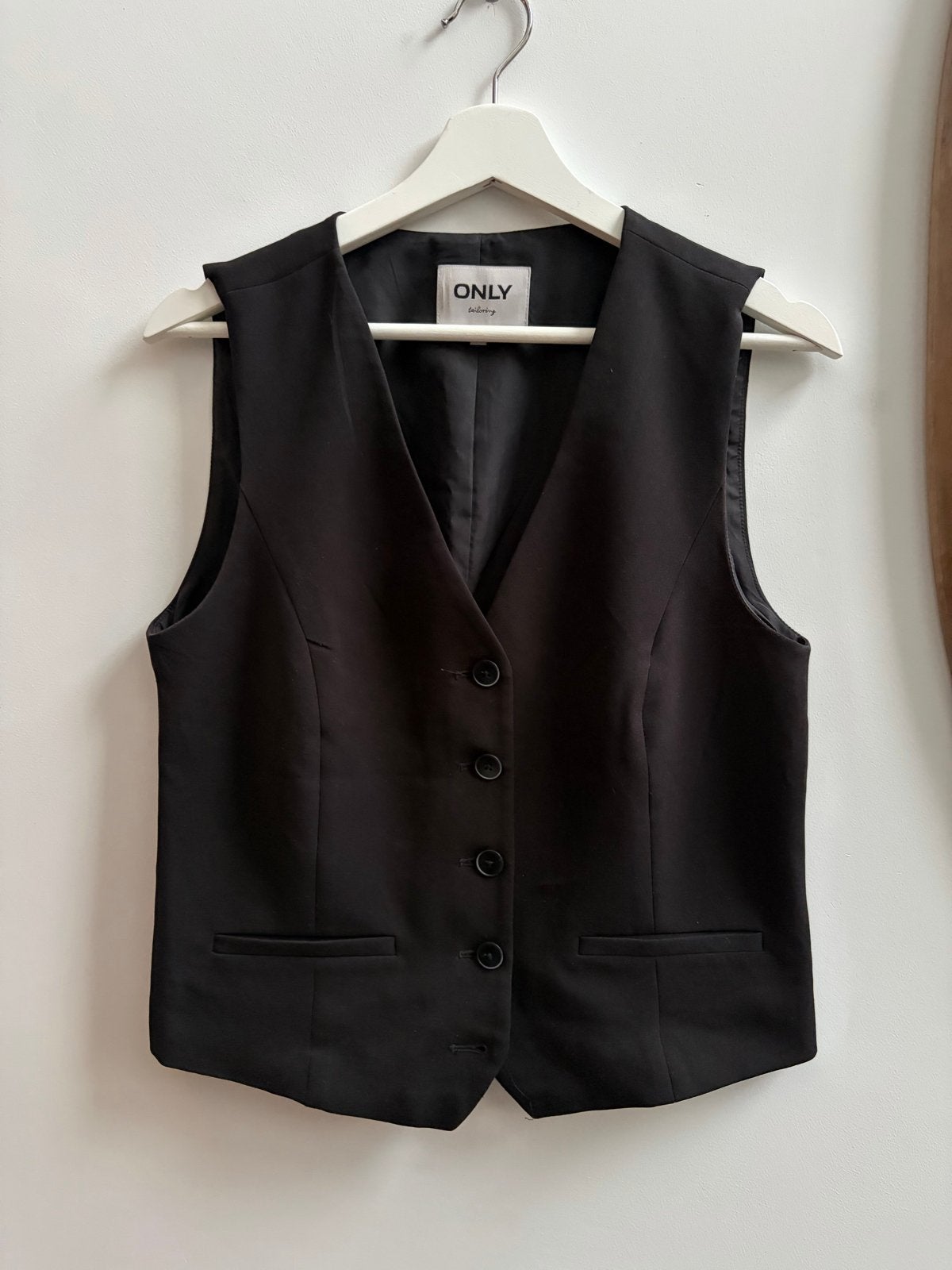 ONLY Zwart gilet - Maat 38 (M), Ophalen of Verzenden, Zo goed als nieuw, Maat 38/40 (M), Zwart
