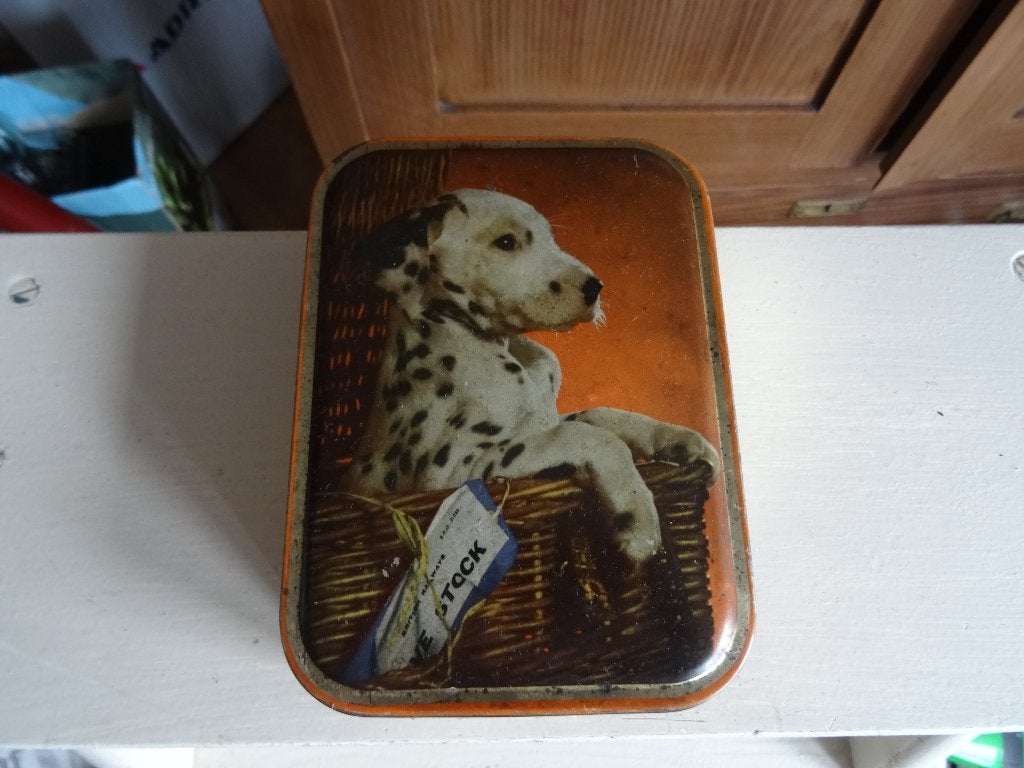 Antiek oud blik met Dalmatier hond, Verzamelen, Blikken, Ophalen, Gebruikt, Overige, Overige merken