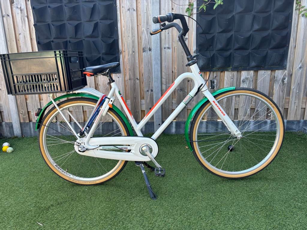 Batavus fiets met krat, Ophalen, Gebruikt, Velgrem, Versnellingen