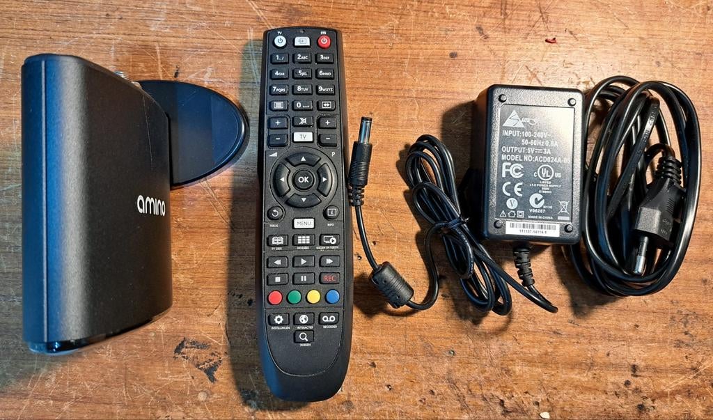 Amino A140 Settop Box met Afstandsbediening en Adapter, Ophalen of Verzenden, Gebruikt, Decoder
