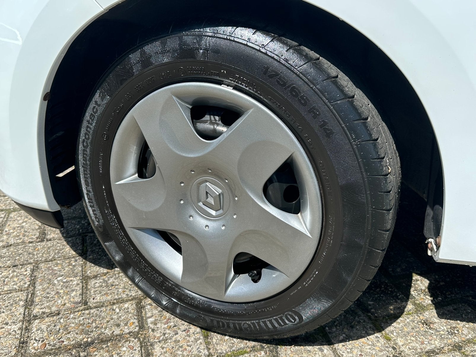 Renault Twingo 1.2-16V Authentiek 1e Eigenaar✅!, Voorwielaandrijving, Euro 5, 74 pk, Zwart