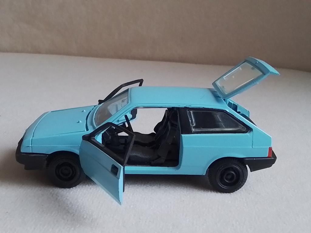 Vaz 2108 Lada Samara Hatchback Novoexport made in ussr, Ophalen of Verzenden, Zo goed als nieuw, Auto, Overige merken