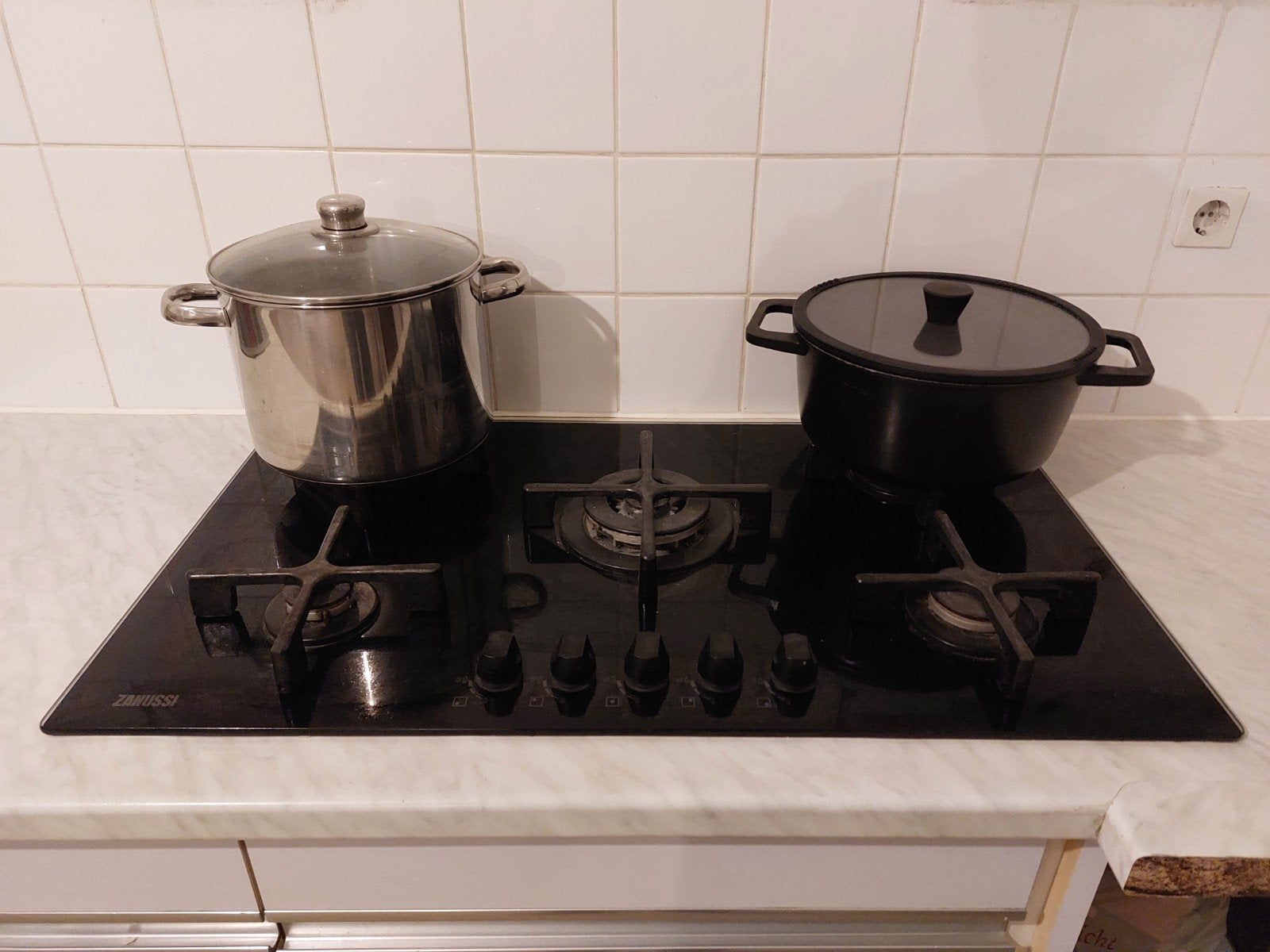 Zanussi gaskookplaat - 4 kookzones - Zwart glas, Ophalen, Gebruikt, 4 kookzones, Inbouw