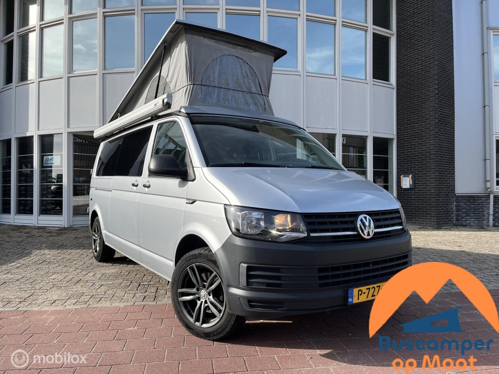 Volkswagen T6 buscamper 2017 132k km L2H1, Caravans en Kamperen, Campers, Volkswagen, Navigatie, 5 tot 6 meter, Airbags