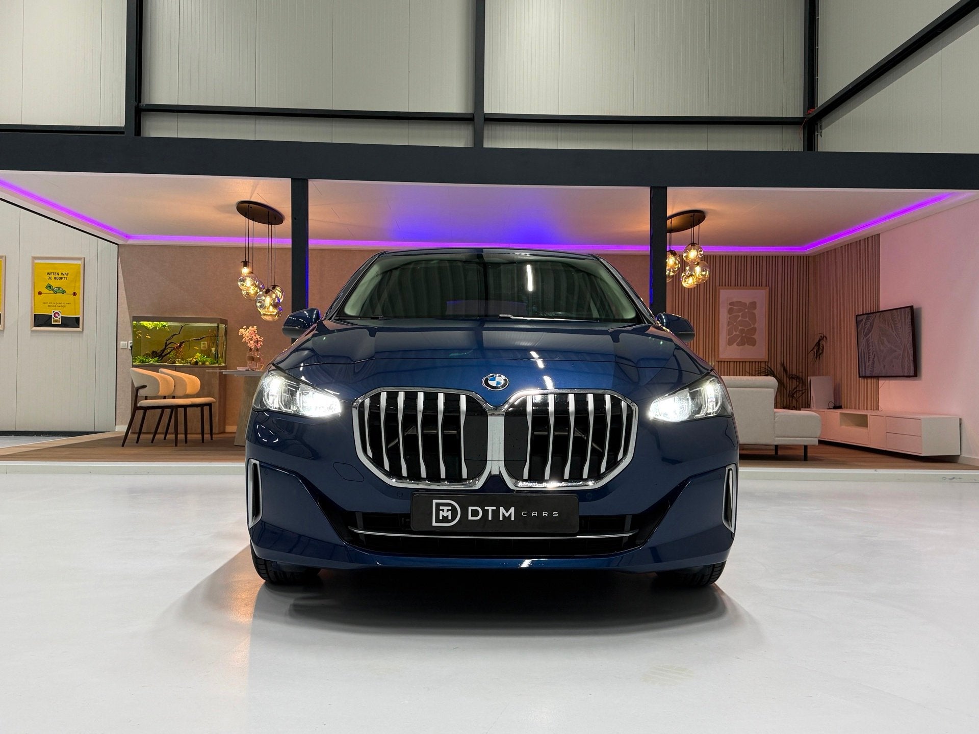 BMW 2-serie Active Tourer 218i AUT 2023 Navi Leder Trekhaak, Auto's, Automaat, Dealer onderhouden, Gebruikt, Blauw