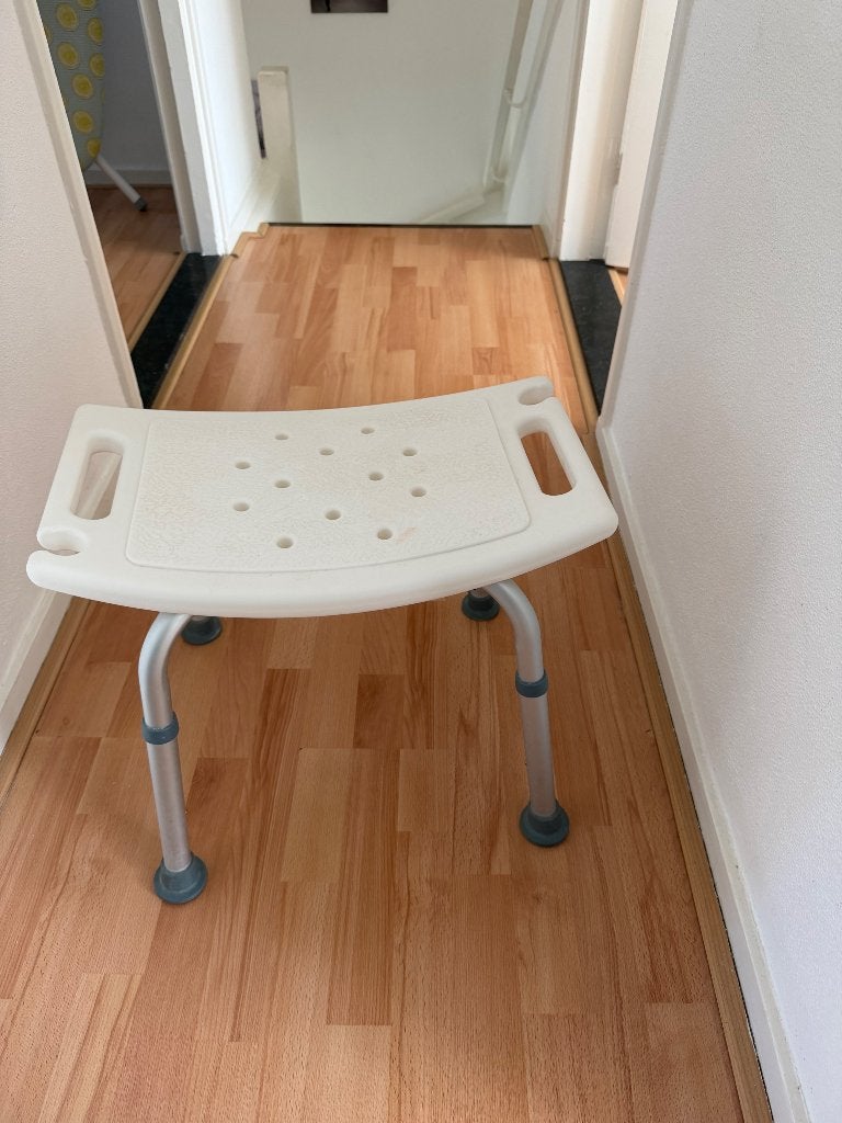 Krukje badkamer, Ophalen, Minder dan 50 cm, Overige typen, Zo goed als nieuw