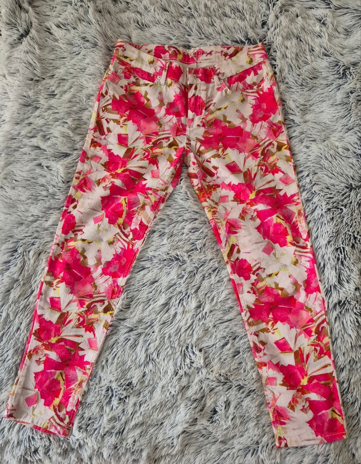 Escada Sport bloemenprint broek - Maat 36 (S), Escada Sport, Ophalen of Verzenden, Zo goed als nieuw, Driekwart