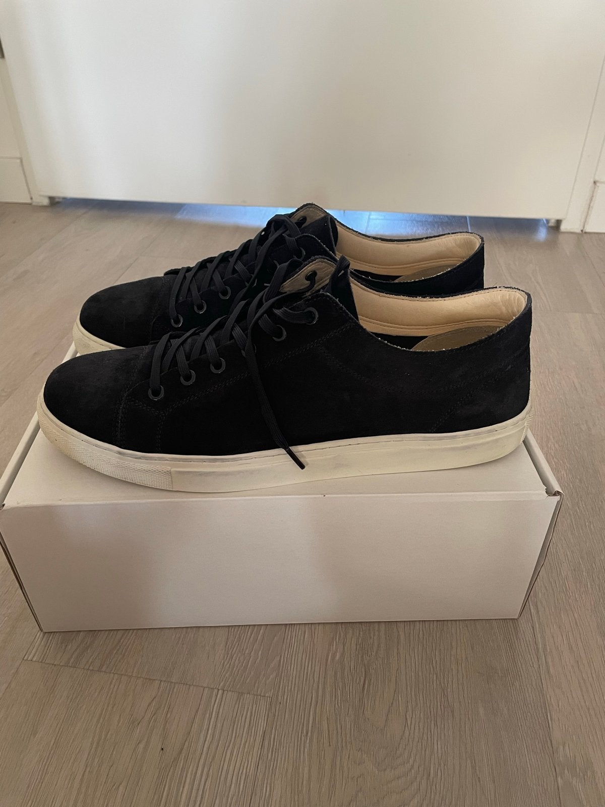 ETQ LT01 Premium Suède Sneakers Blauw Maat 47 met Doos, Blauw, Ophalen of Verzenden, Sneakers of Gympen, Zo goed als nieuw