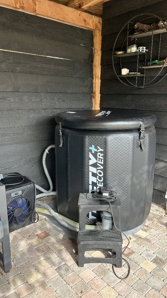 Foto 2 van Compleet ijsbad Tactiv Recovery + professionele koeler