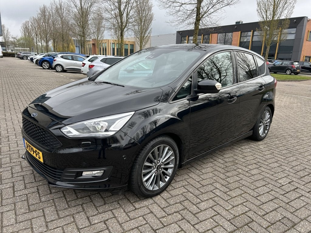 Ford C-MAX 1.0 Titanium XENON CARPLAY CAMERA TRHK NAP!, Auto's, Gebruikt, Euro 6, Zwart, Handgeschakeld