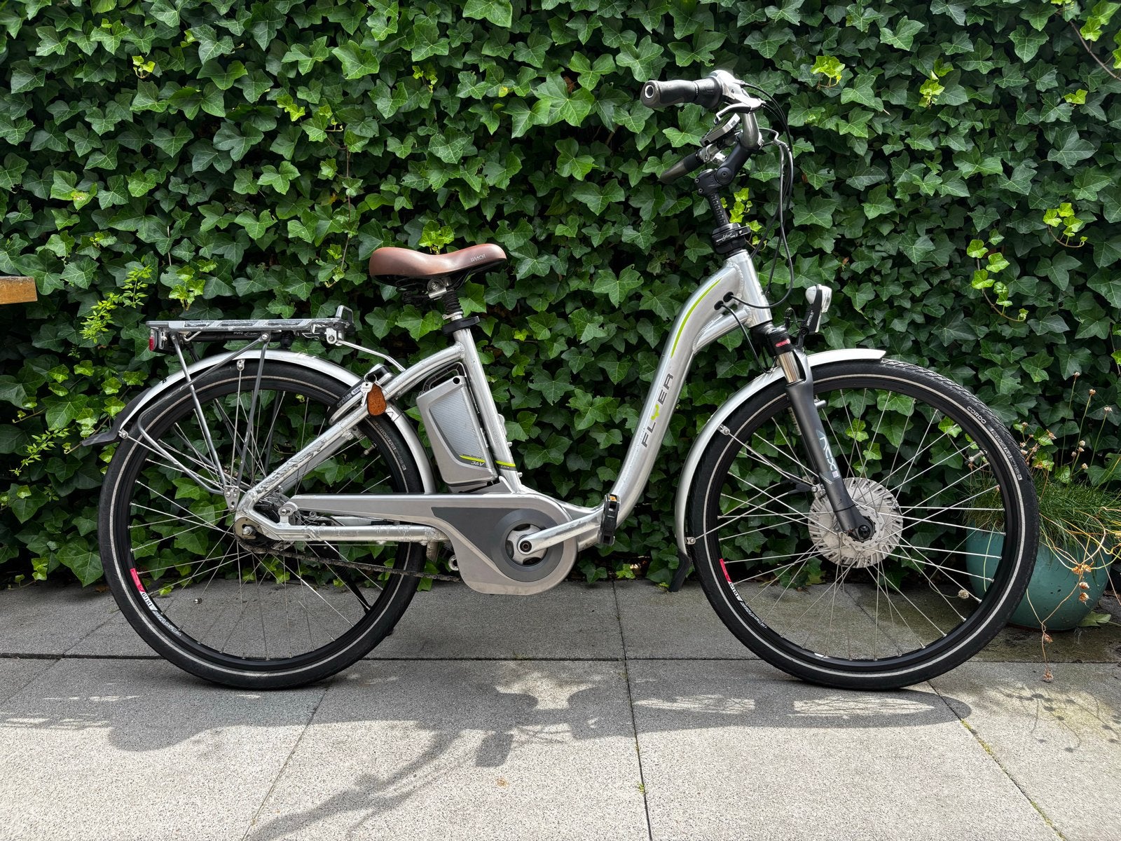 Flyer elektrische fiets met 49 km actieradius, Fietsen en Brommers, Elektrische fietsen, Gebruikt, 47 tot 51 cm, 30 tot 50 km per accu