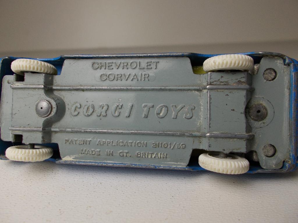1960 Corgi Toys 229 CHEVROLET CORVAIR (Blauw) -A-., Ophalen of Verzenden, Gebruikt, Auto, Corgi