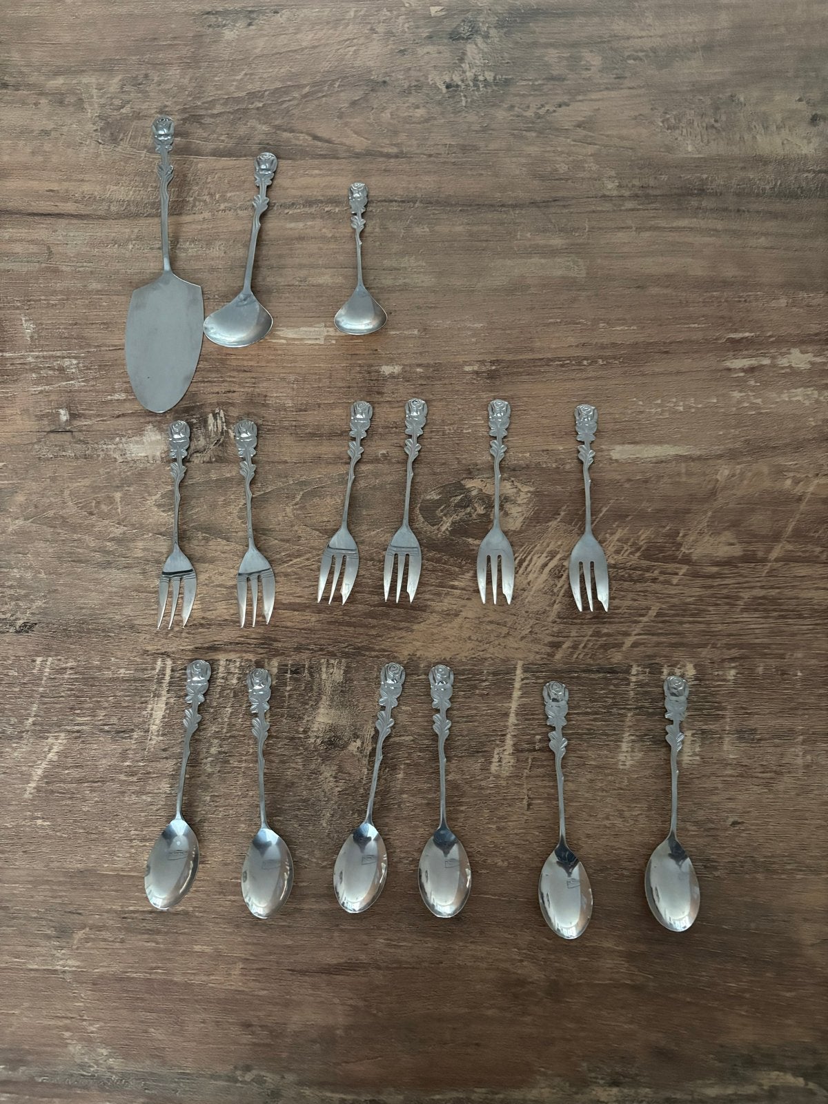 Bestekset met Rozenmotief - 15 delig, Ophalen of Verzenden