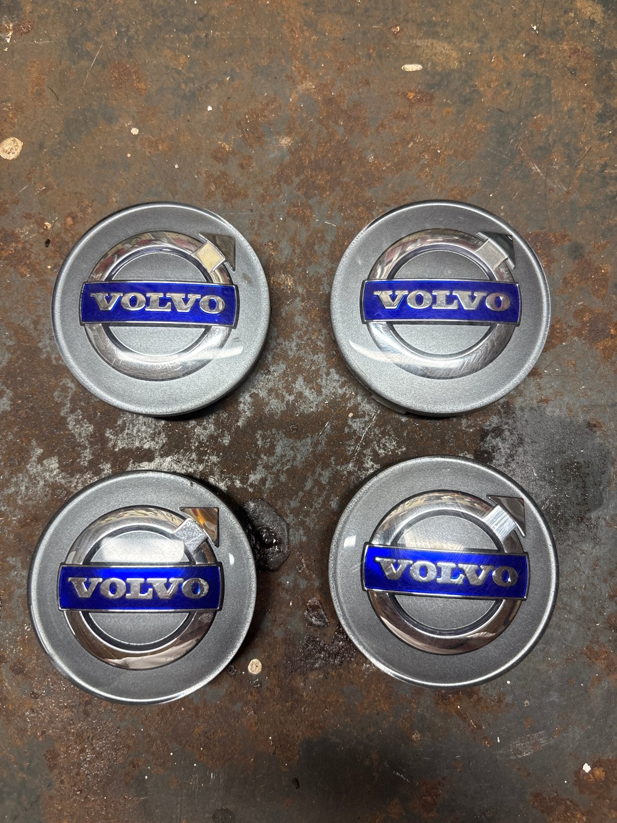 Set van 4 originele Volvo naafdoppen voor velgen, Ophalen of Verzenden, Gebruikt, Volvo