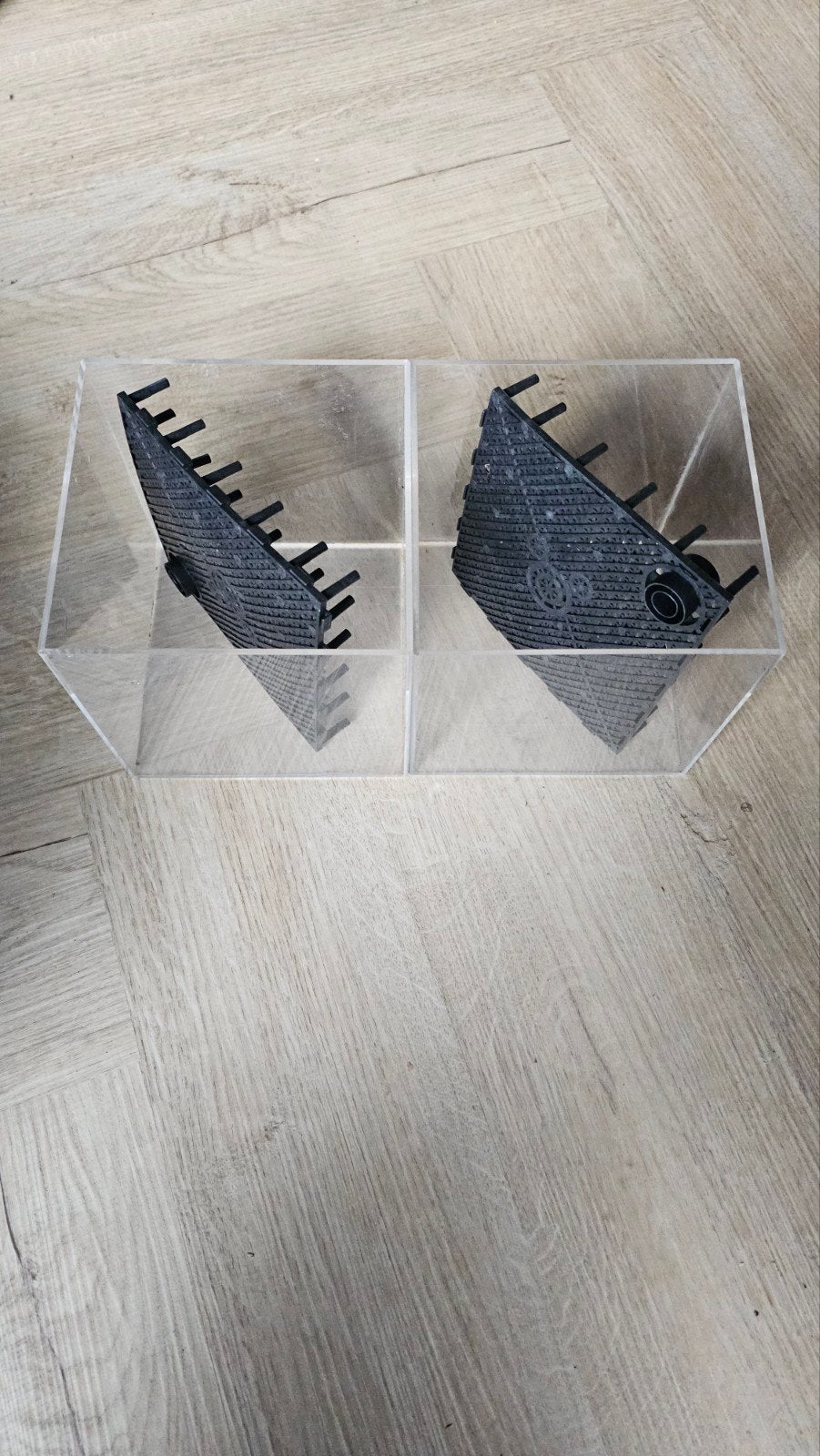 UGF boxen | ZGAN | Acryl, Dieren en Toebehoren, Vissen | Aquaria en Toebehoren, Ophalen of Verzenden, Zo goed als nieuw, Verlichting of Verwarming