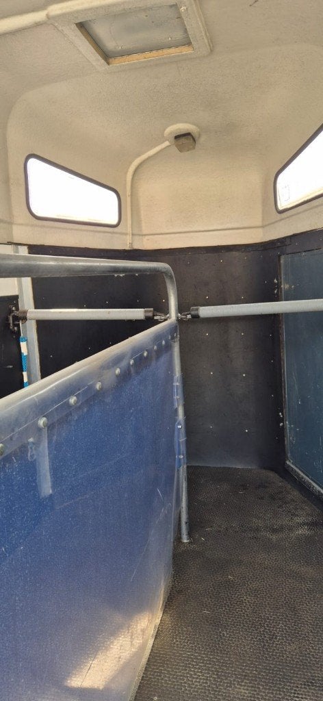 trailer met koetsplatform, Dieren en Toebehoren, Paarden en Pony's | Trailers en Aanhangwagens, Ophalen, Gebruikt, Hout, 2-paards trailer