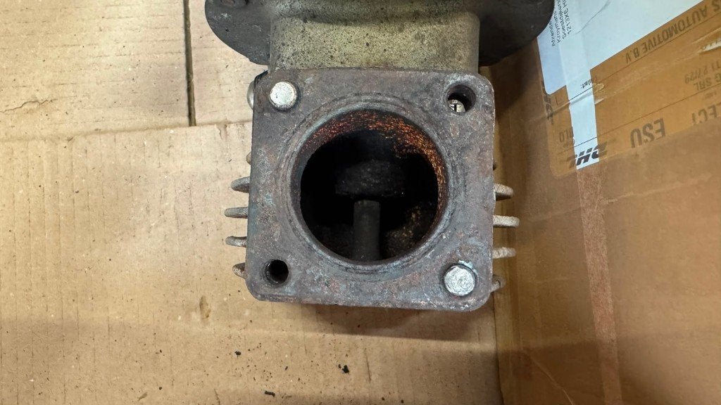 Ferrari 208 gts turbo waste gate 126127 voor revisie, Ophalen of Verzenden, Gebruikt, Ferrari