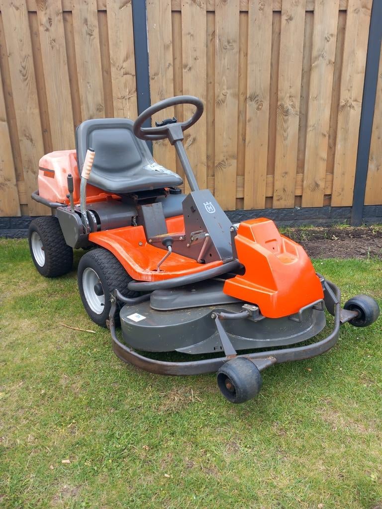Husqvarna rider 15v2, Ophalen, Gebruikt, Mulchfunctie, 90 tot 120 cm
