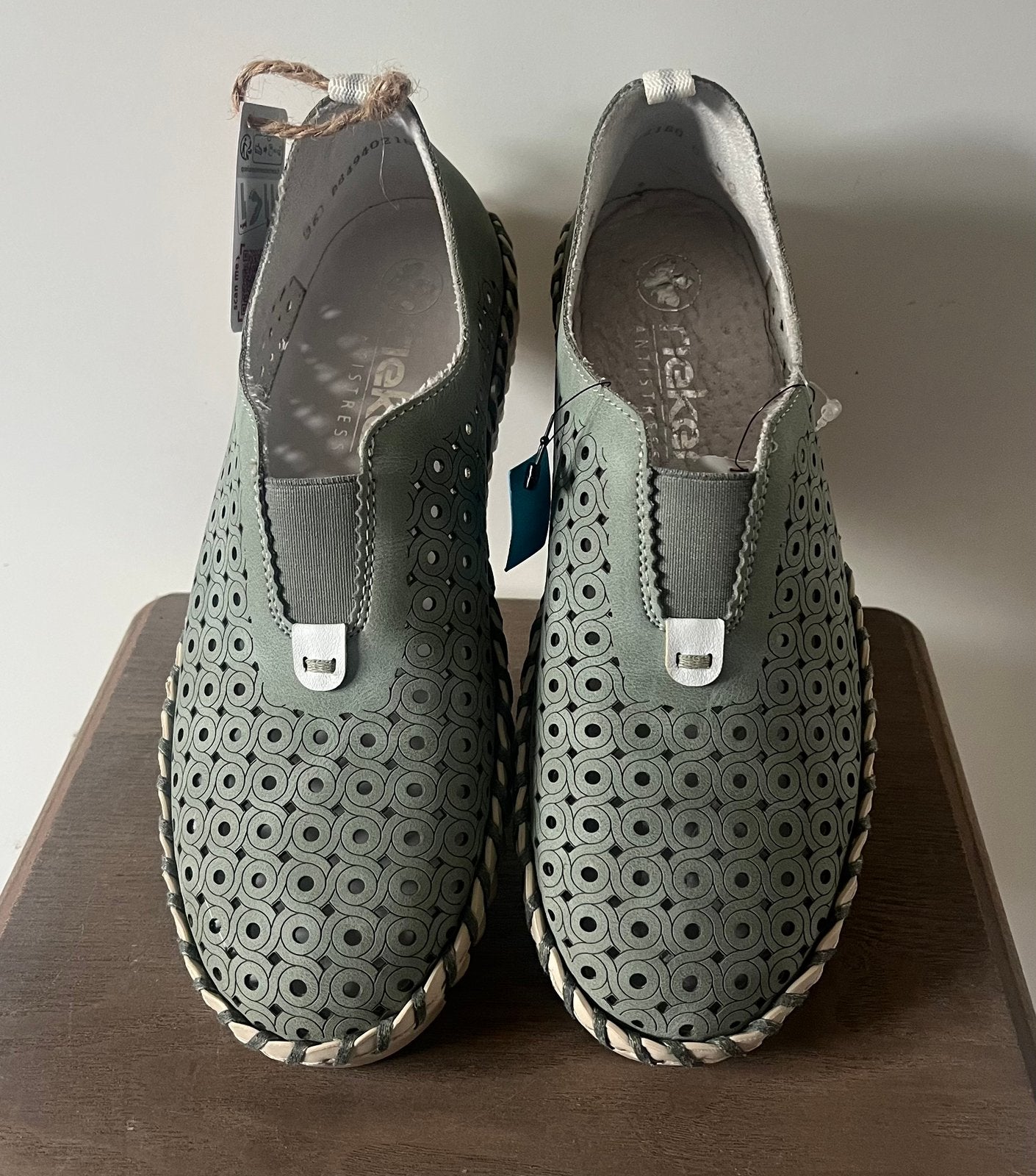 Rieker instappers groen maat 36 – comfortabele damesschoenen, Kleding | Dames, Schoenen, Instappers, Nieuw, Ophalen of Verzenden