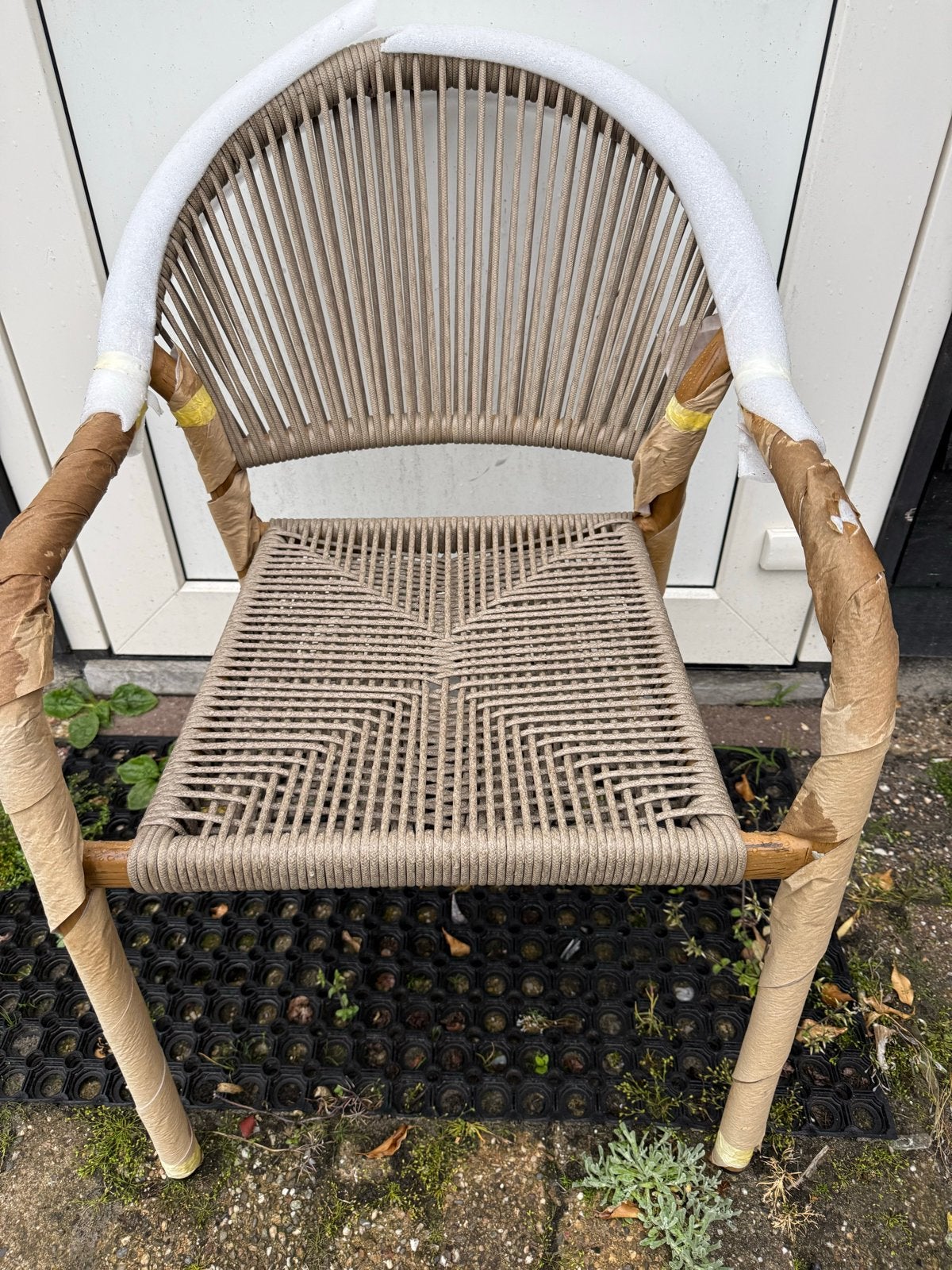 Nieuwe rotan stoel - perfect voor binnen of buiten, Huis en Inrichting, Ophalen, Overige kleuren, Nieuw, Riet of Rotan