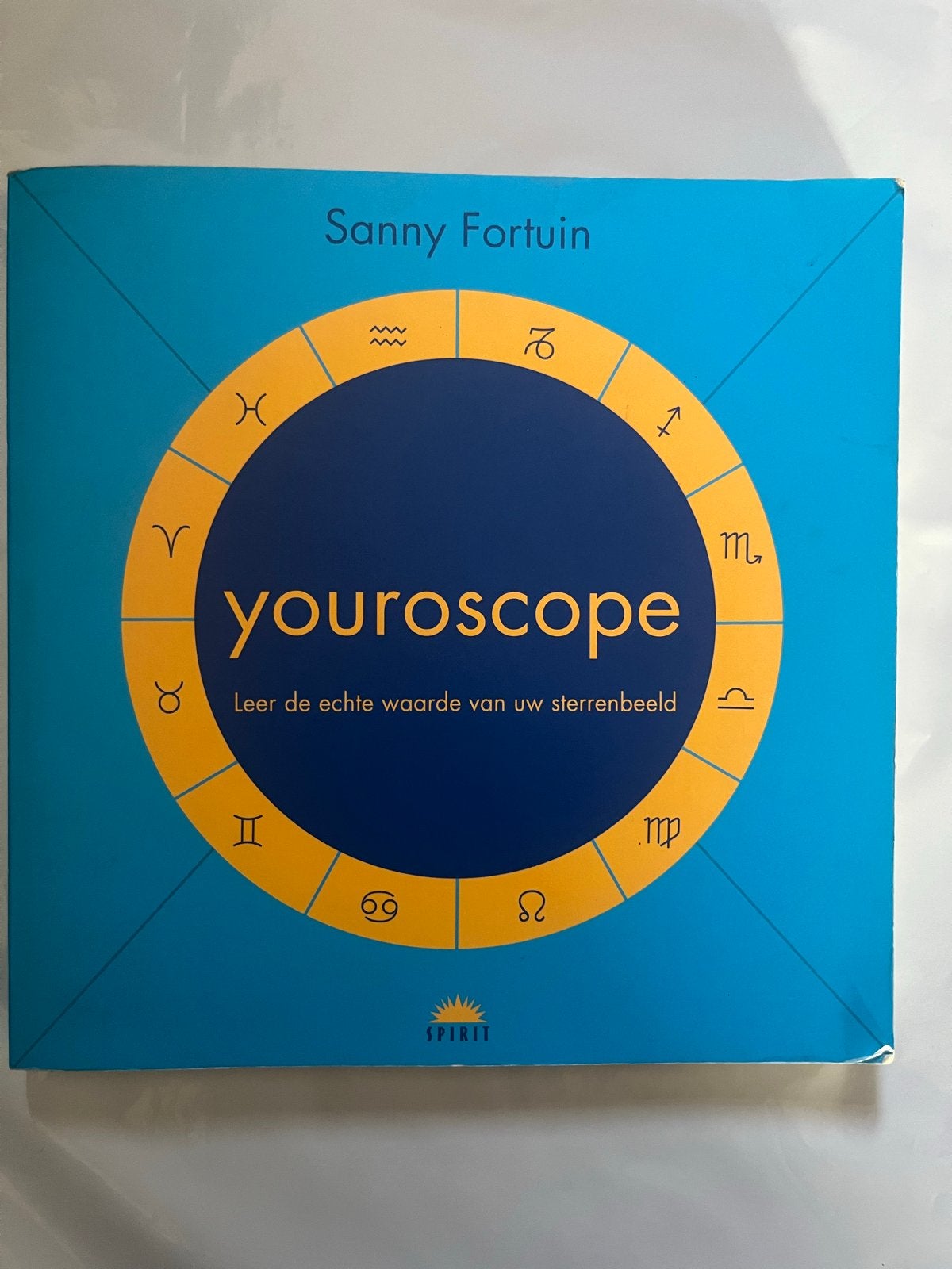 Yourscope: Leer de echte waarde van uw sterrenbeeld, Boeken, Esoterie en Spiritualiteit, Ophalen of Verzenden, Zo goed als nieuw