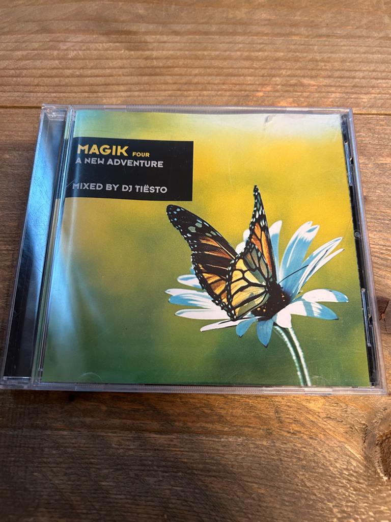 Magik Four: A New Adventure - Mixed by DJ Tiësto CD, Ophalen of Verzenden, Zo goed als nieuw, Techno of Trance
