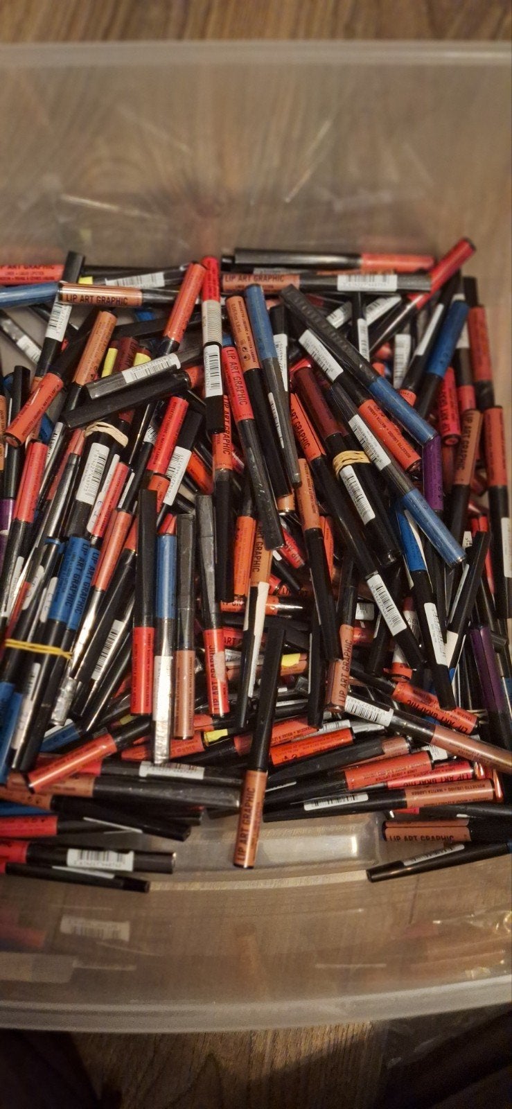 Ruim 160 Rimmel Lip Art Lipsticks - Diverse Kleuren, Verzenden, Nieuw, Make-up, Overige kleuren