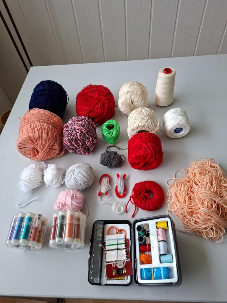 Handwerk artikelen, Ophalen of Verzenden, Meerdere media
