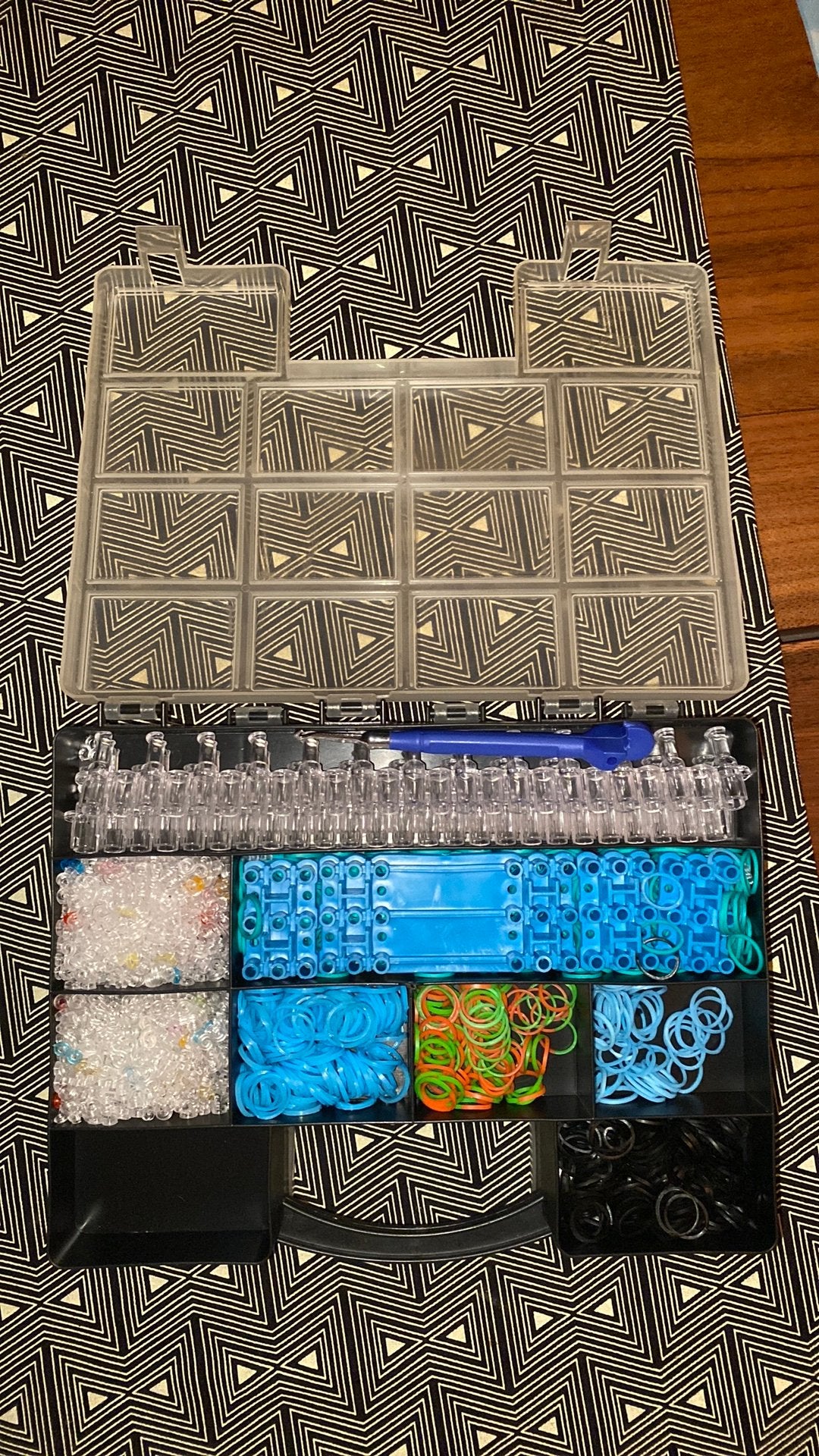 Complete set loom bandjes incl toebehoren, Hobby en Vrije tijd, Ophalen of Verzenden, Zo goed als nieuw, Overige typen