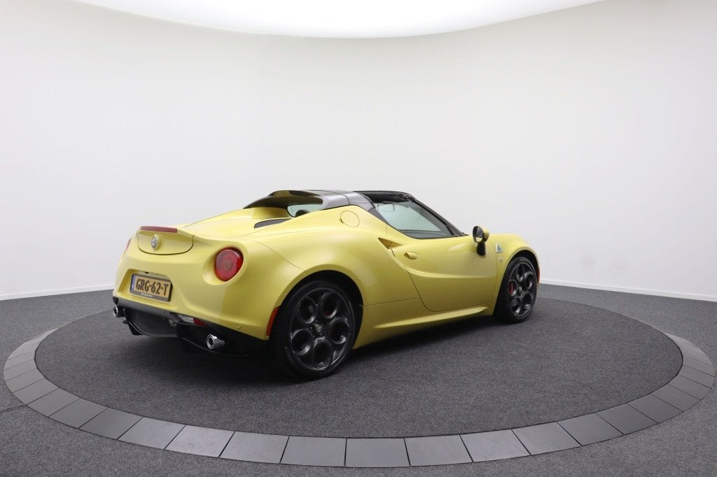 Alfa Romeo 4C Spider 1750 TBi, Automaat, Gebruikt, 4 cilinders, Cabriolet