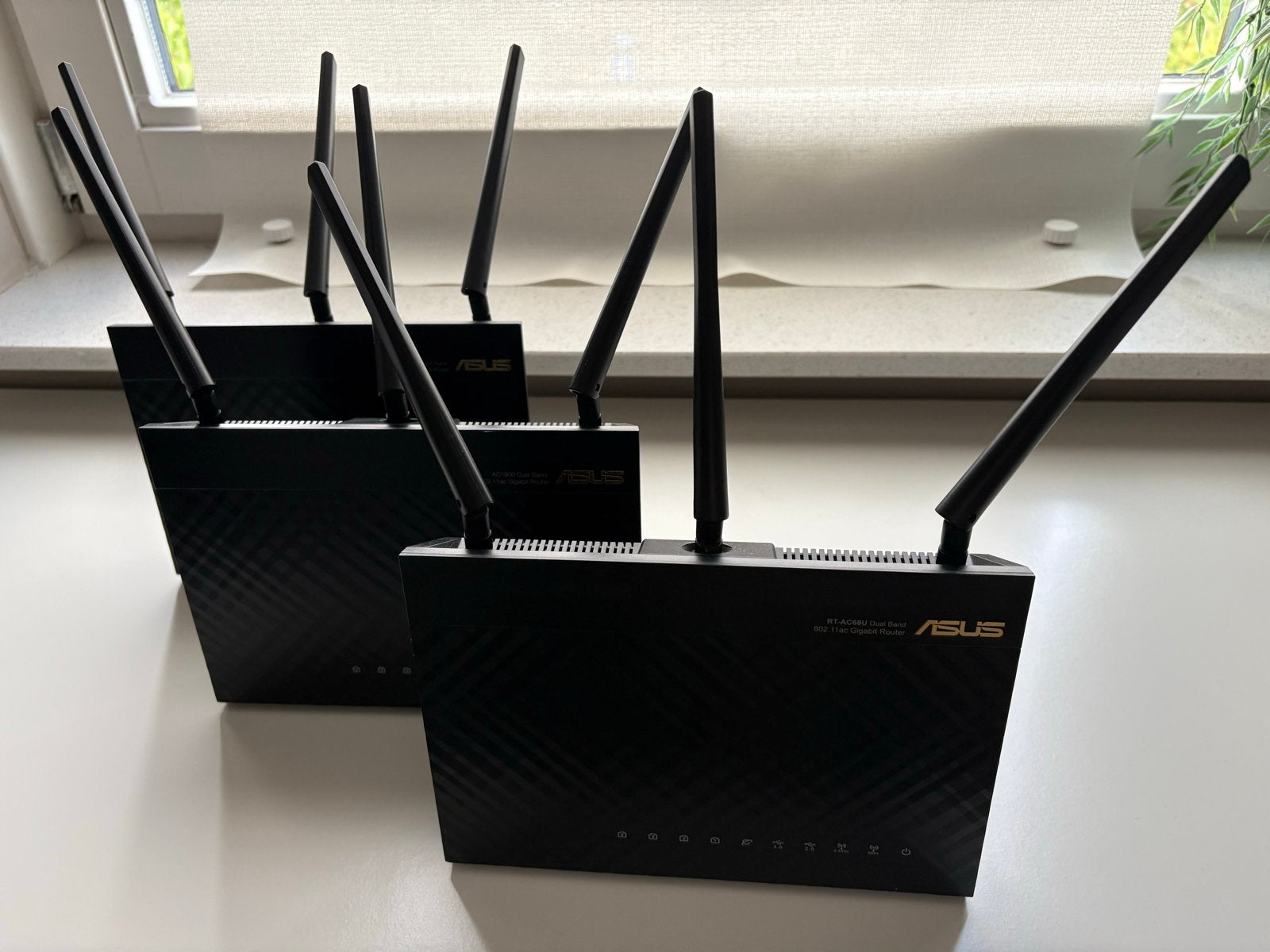 ASUS RT-AC68U Aimesh Routers - set van 3, Computers en Software, Routers en Modems, Ophalen, Zo goed als nieuw, Router
