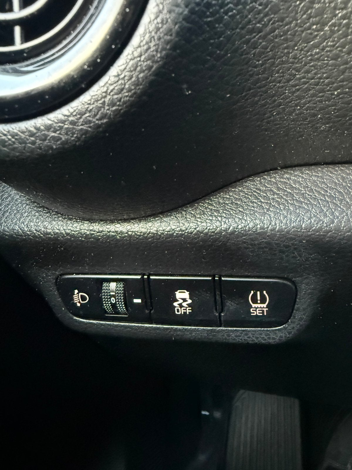 Foto 16 van Kia Picanto gt line 1.2 Cvvt 84pk 5-zits 2017 Wit